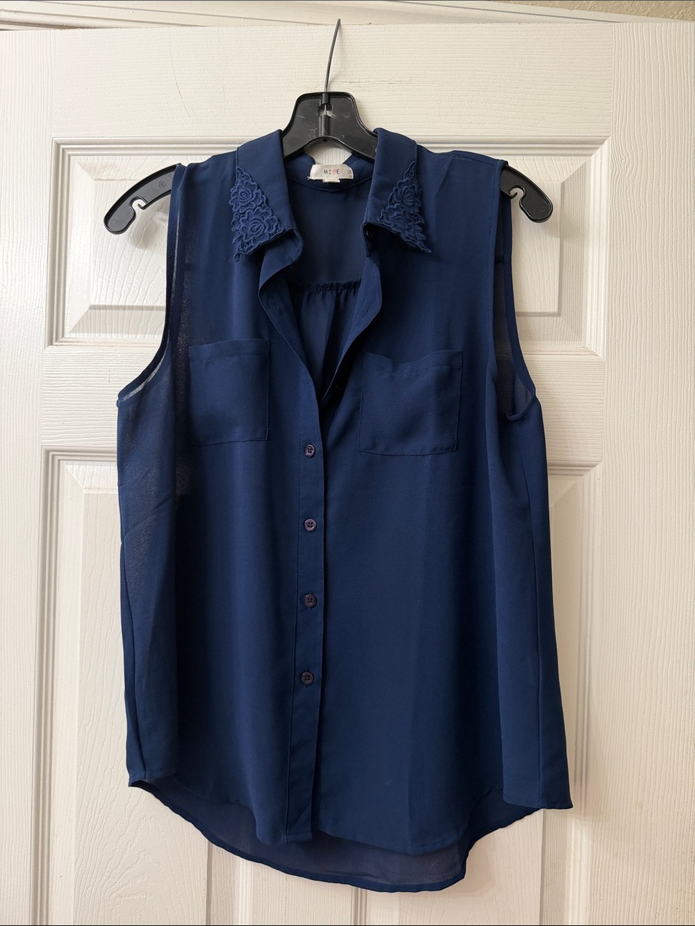 mine Navy Sleeveless Button-Front Blouse with Embroidered Collar